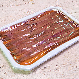 Anchoa artesanal del Cantábrico en salazón ( tarrina 25 filetes de tamaño 00)